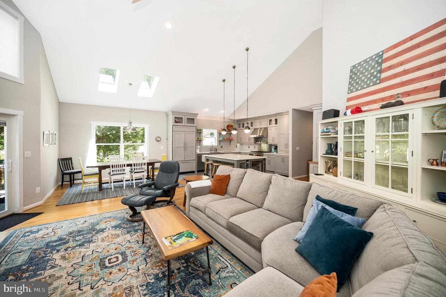 148 Edgemont photo 10