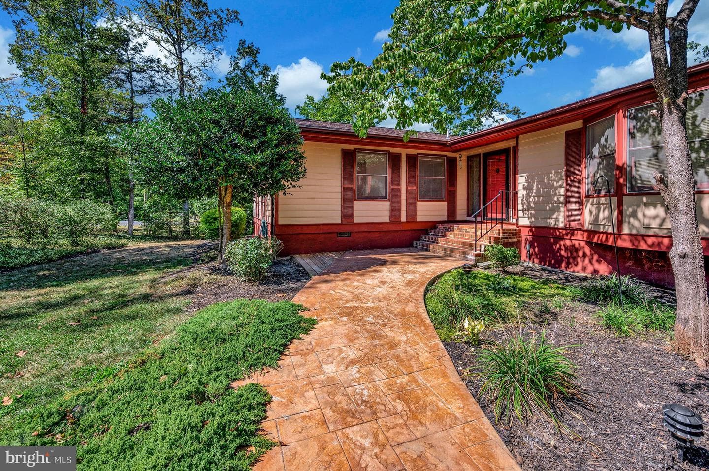 204 Freedom Road photo 2