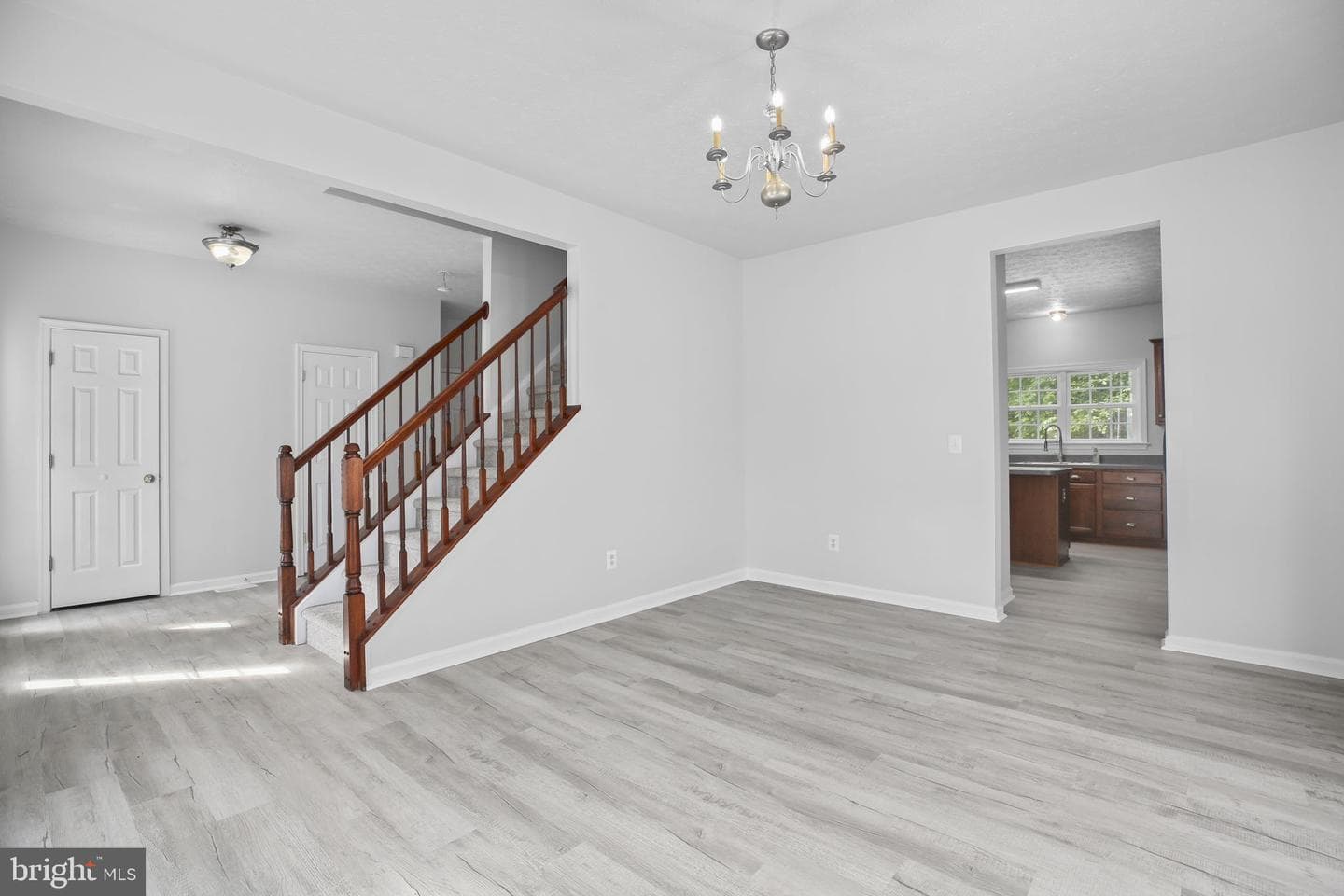 2324 Wildflower Way photo 5