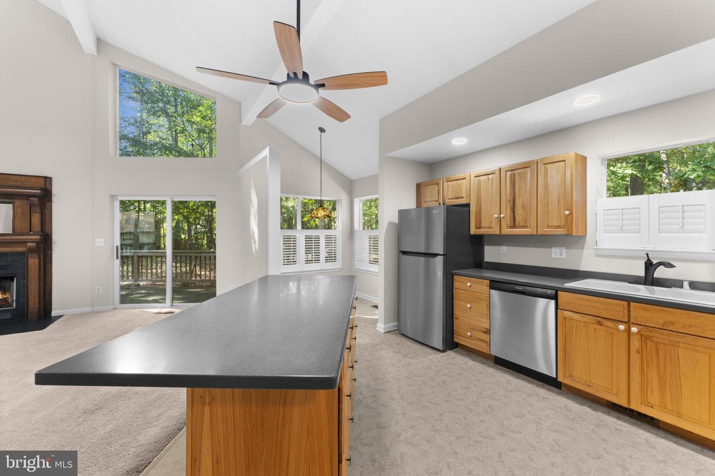 202 Monument Road photo 12