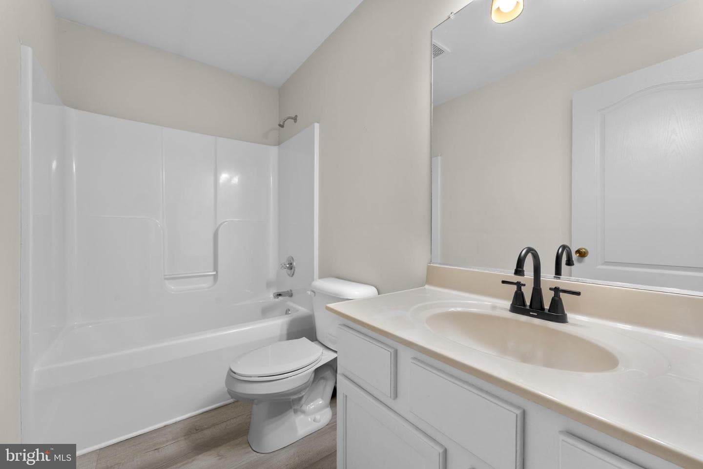 202 Monument Road photo 31