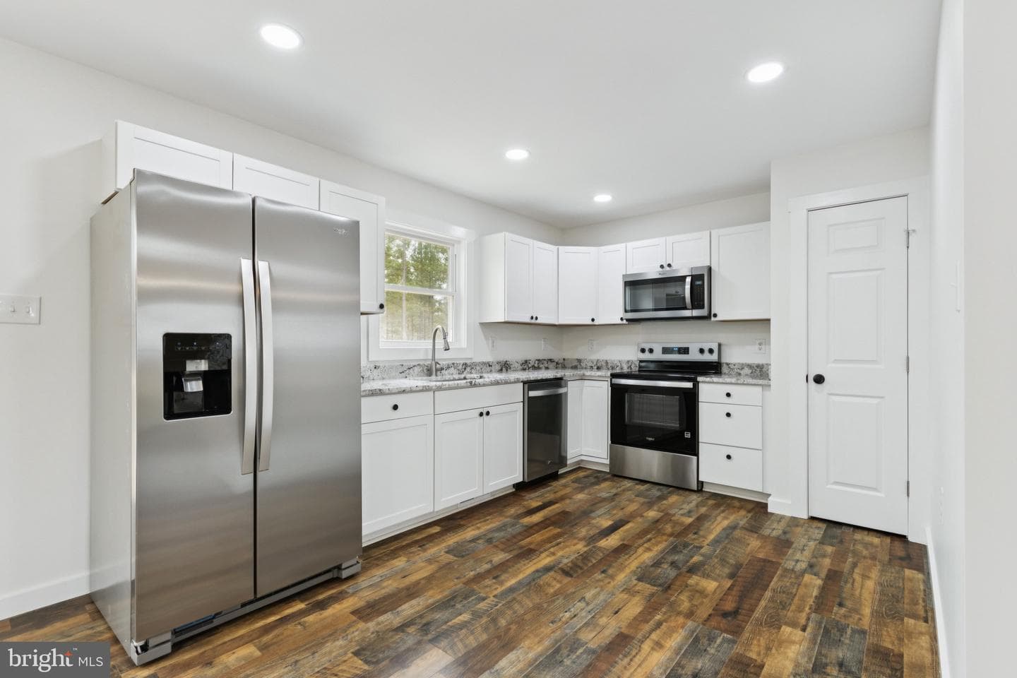 15281 Shirley Rd photo 3