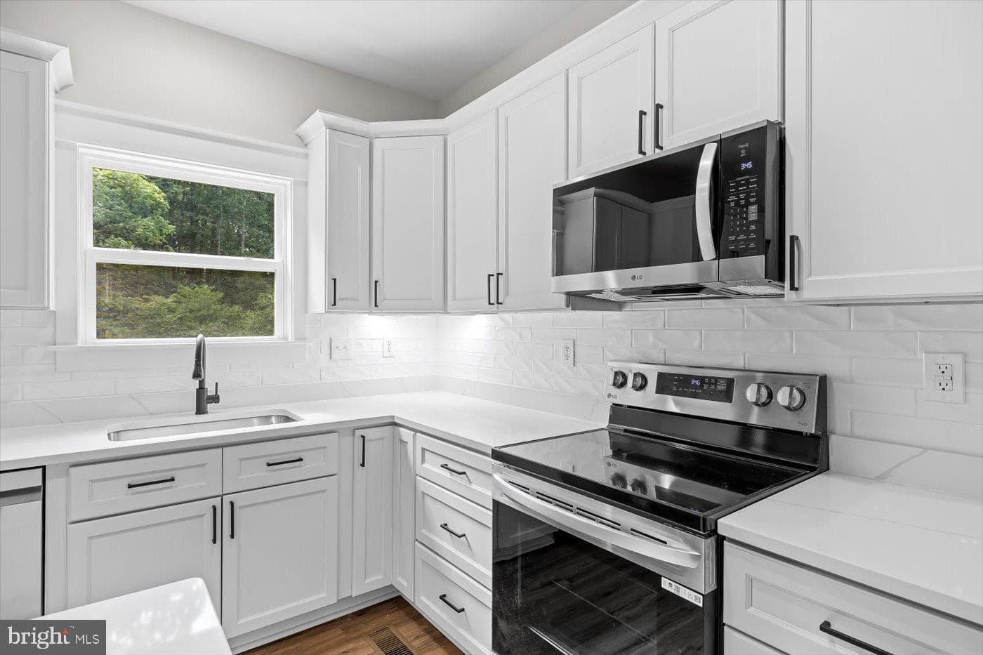 11171 Jacksontown Road photo 4