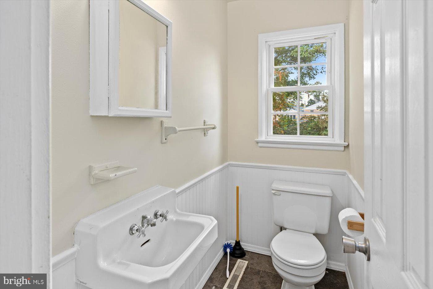 391 Piedmont Street photo 10