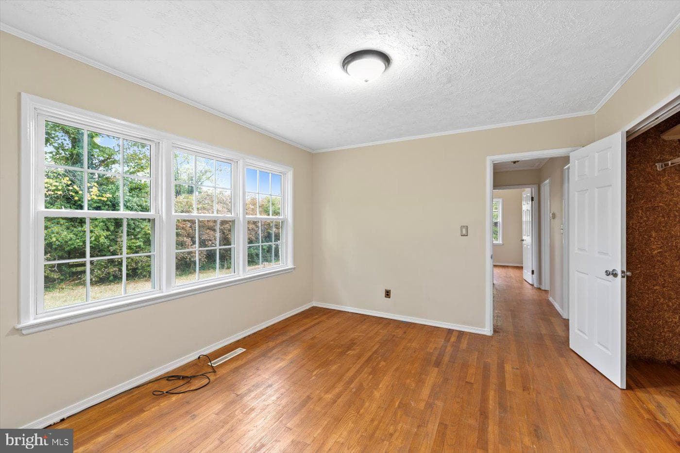 391 Piedmont Street photo 11