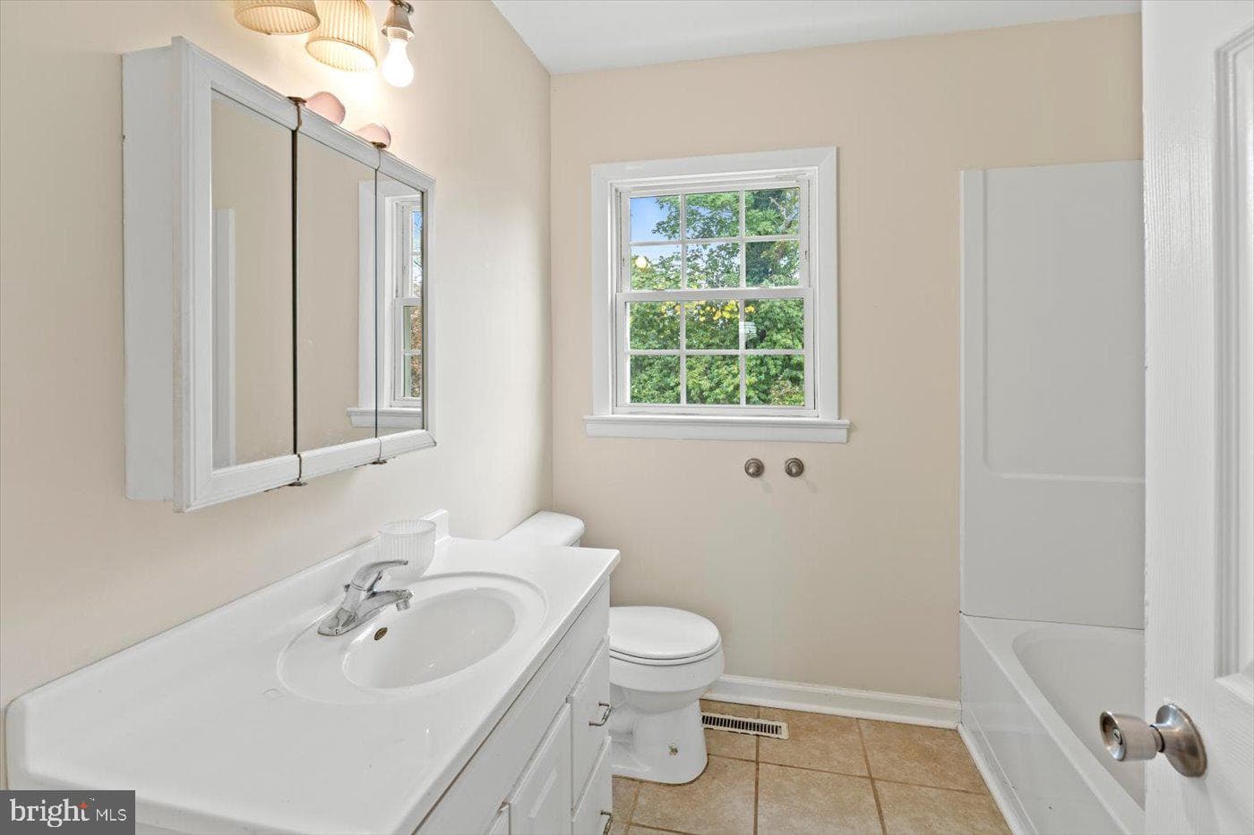 391 Piedmont Street photo 14