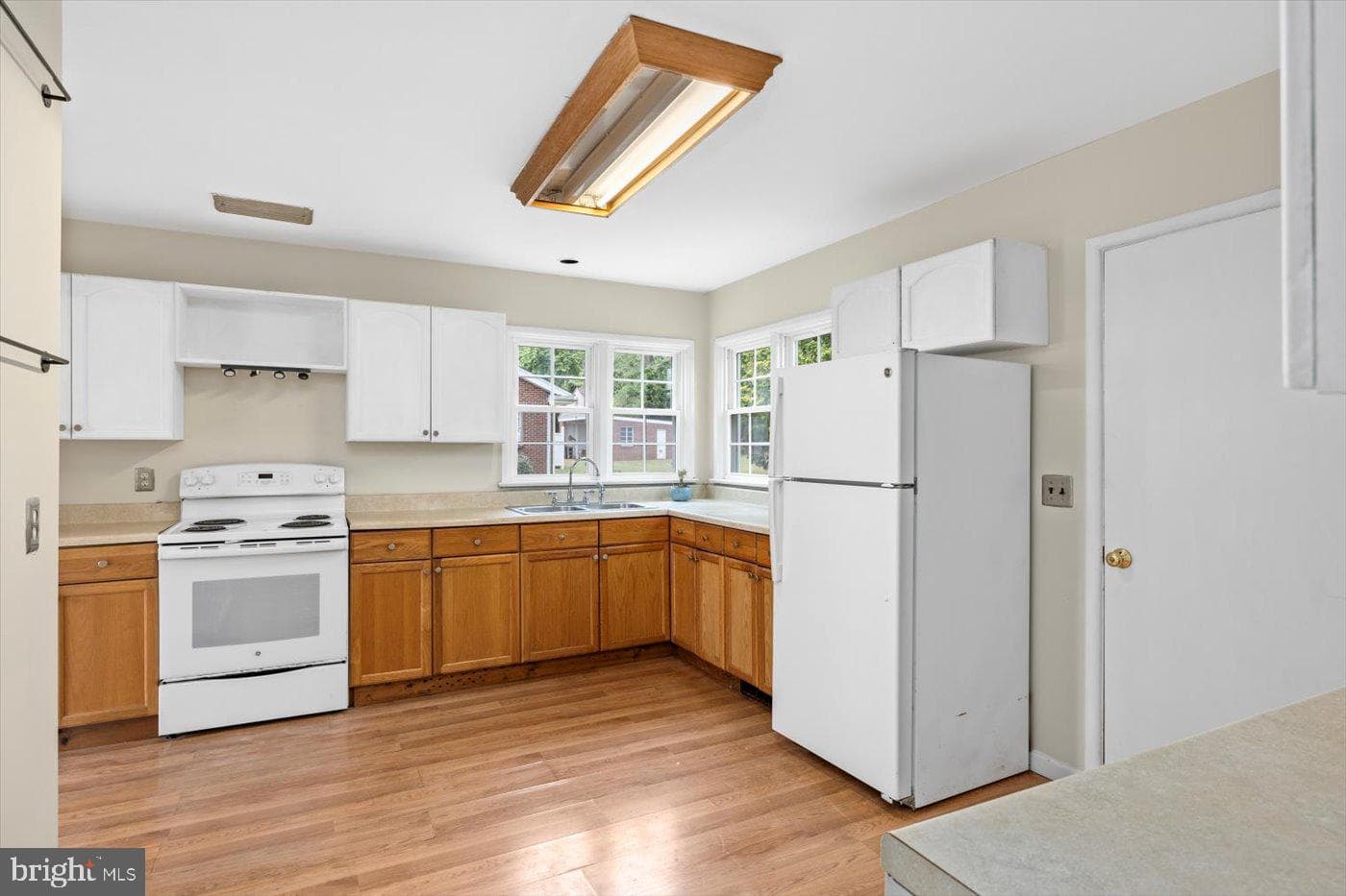 391 Piedmont Street photo 32