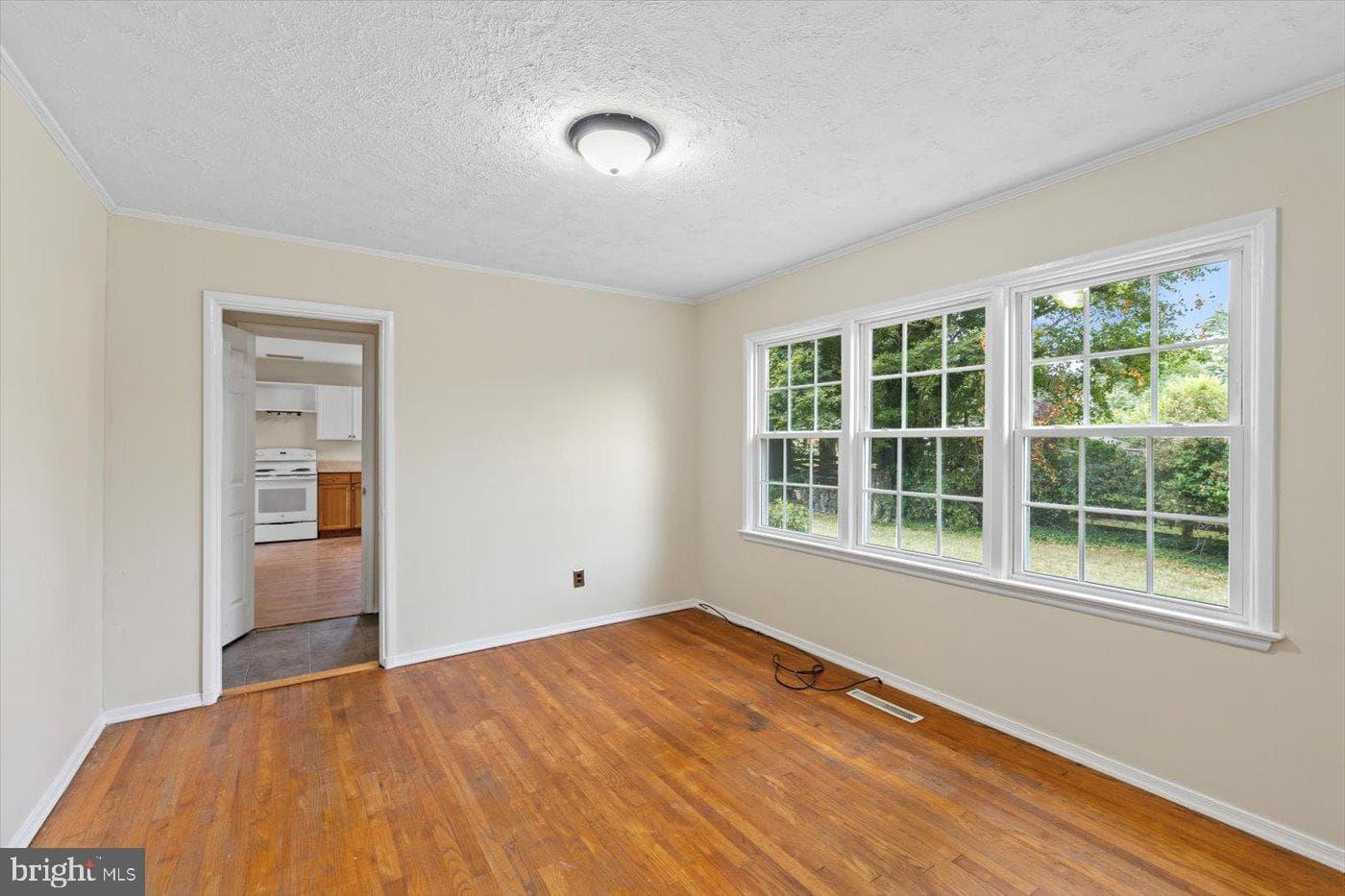 391 Piedmont Street photo 33