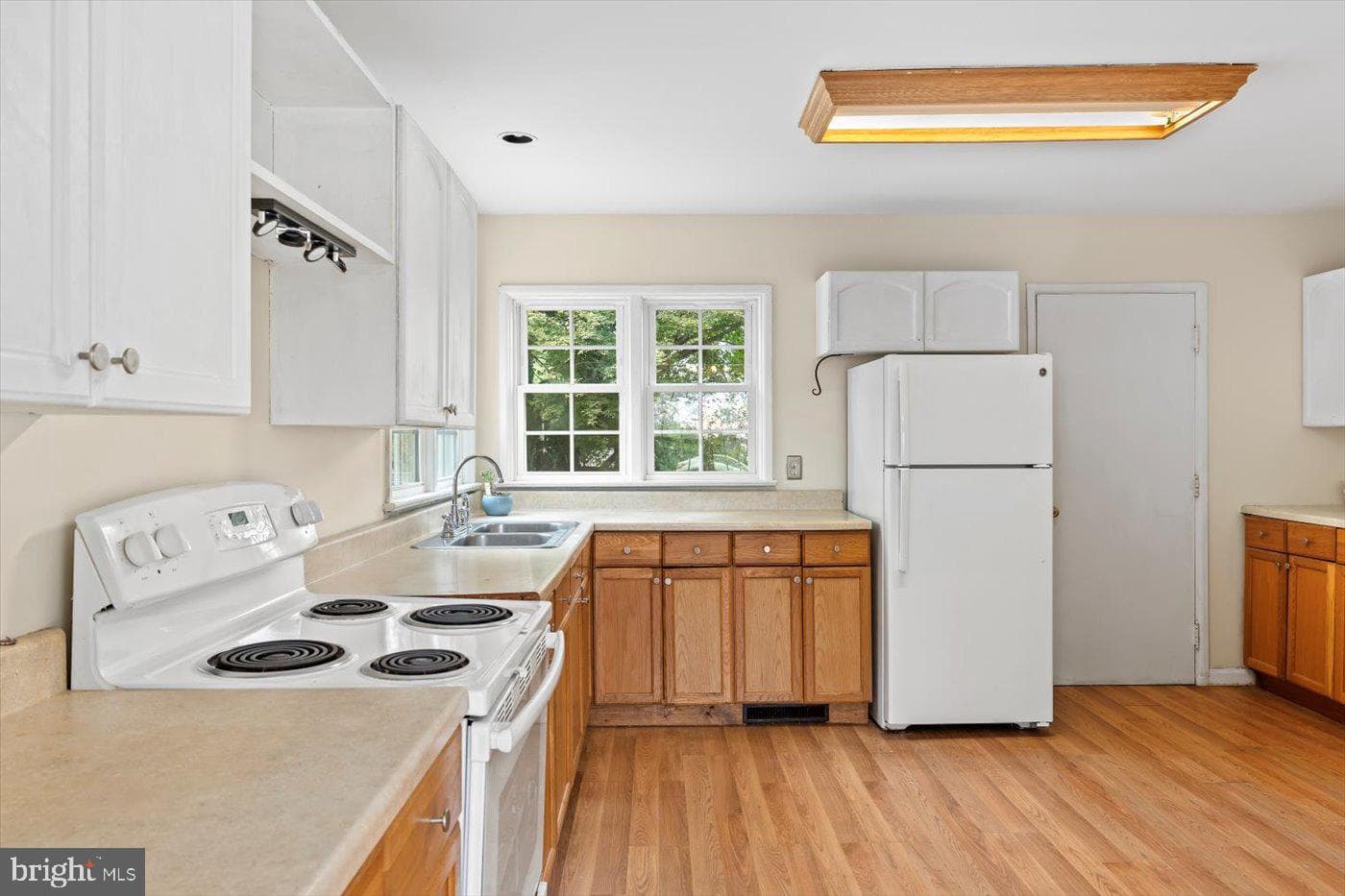 391 Piedmont Street photo 8