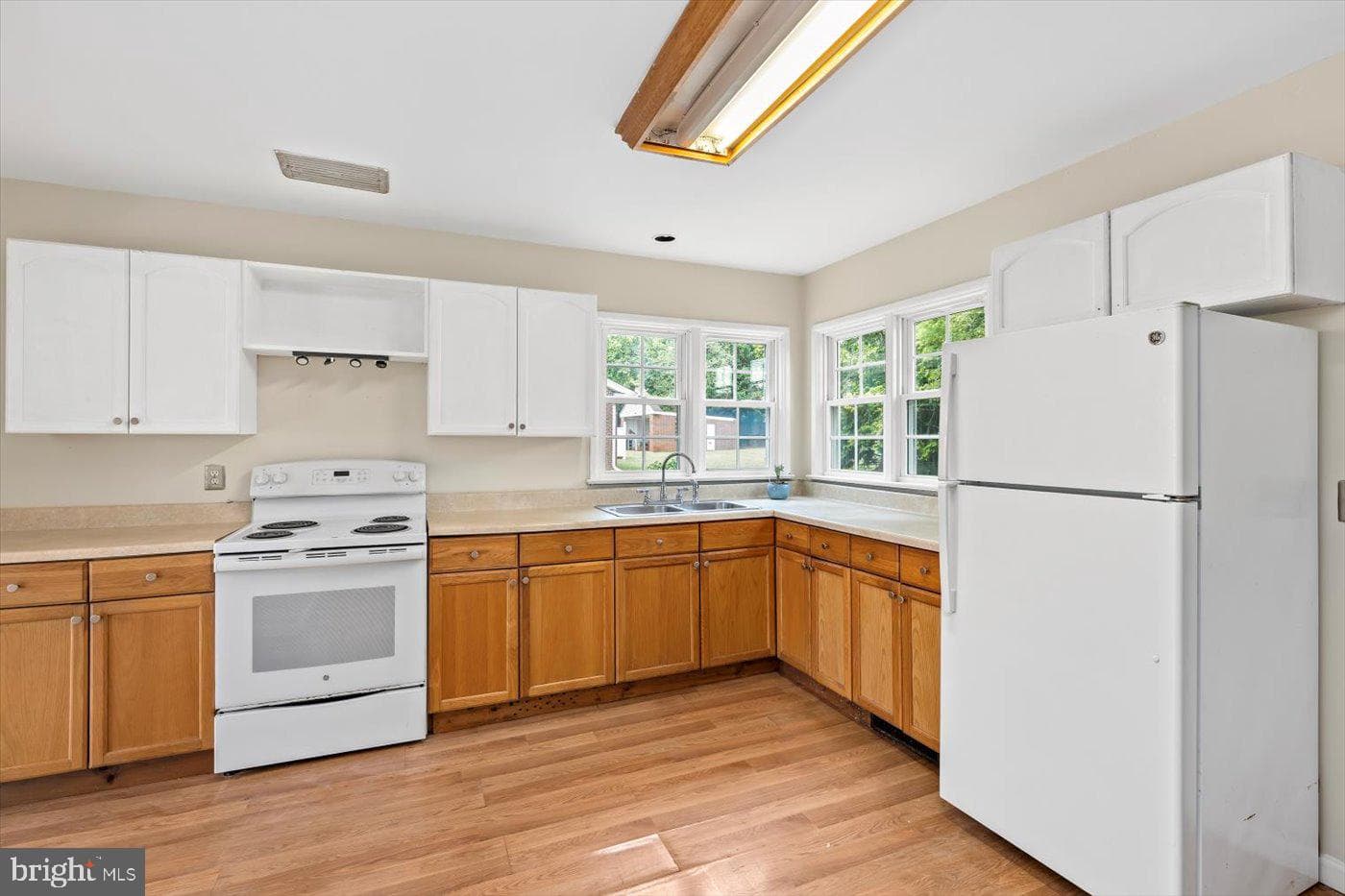391 Piedmont Street photo 9