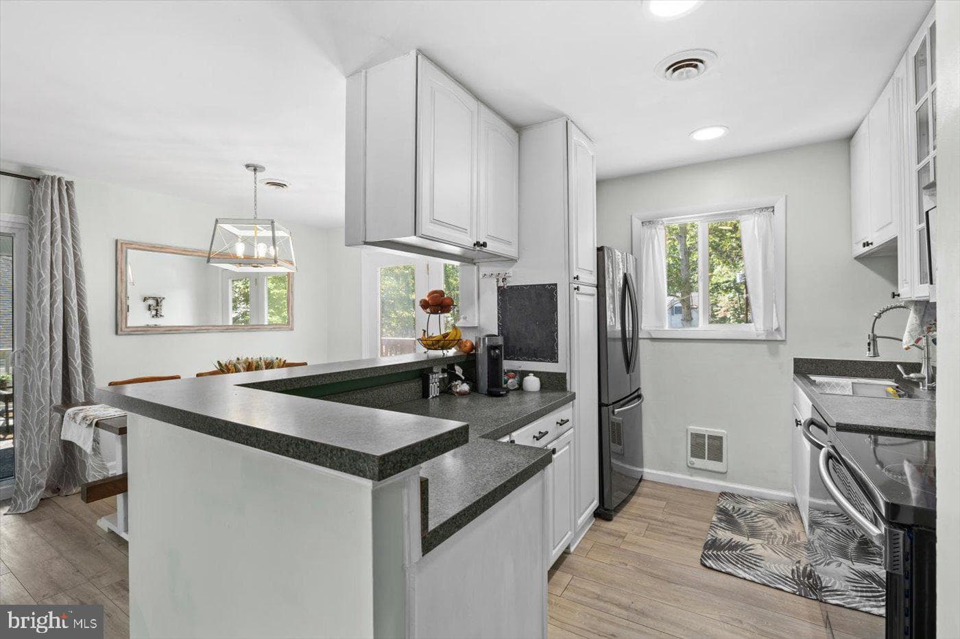 605 Mt Pleasant Drive photo 19
