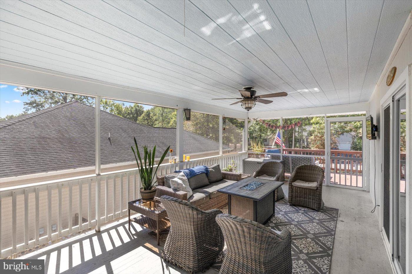 605 Mt Pleasant Drive photo 24