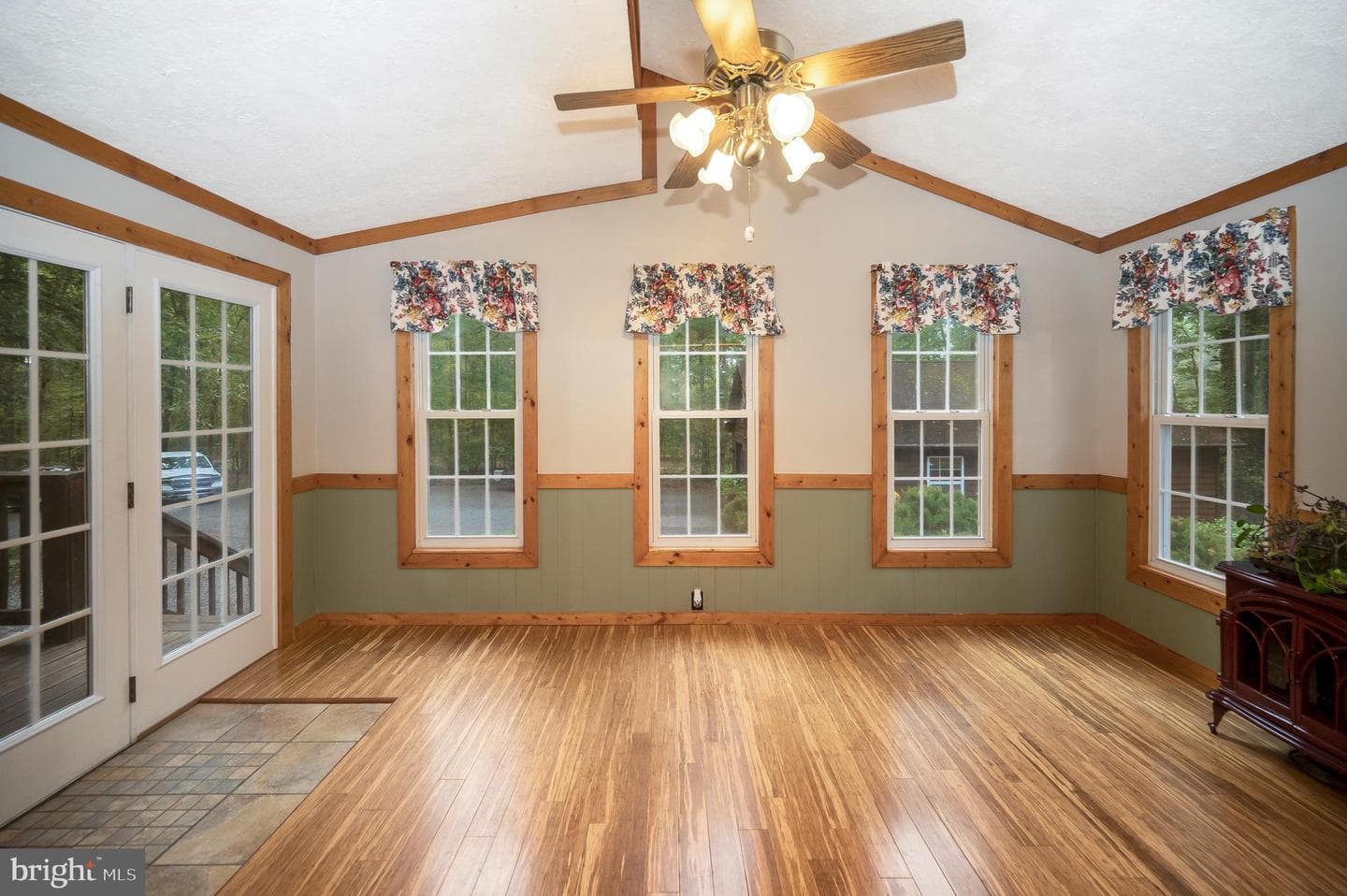 16180 Mountain Track Road photo 17