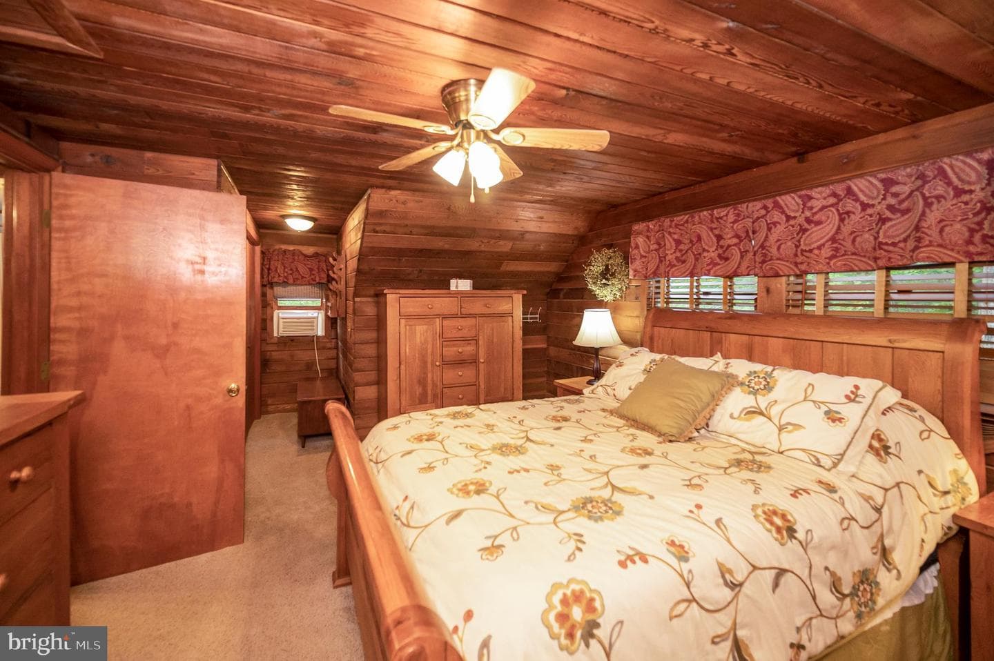 16180 Mountain Track Road photo 32