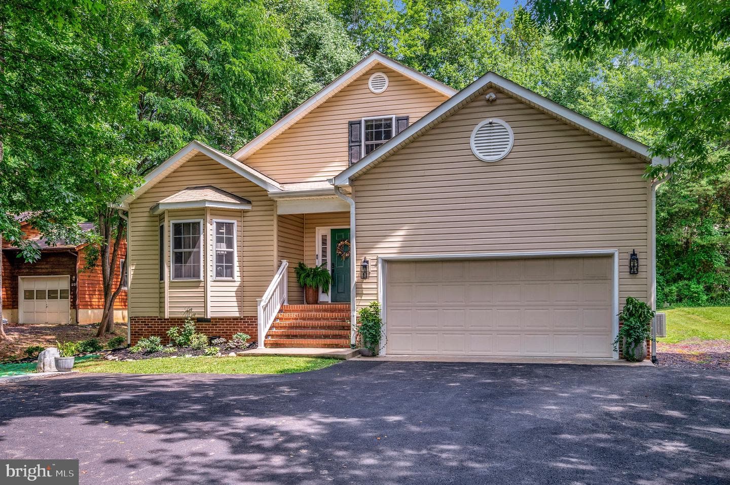 108 Wilderness Drive photo 2