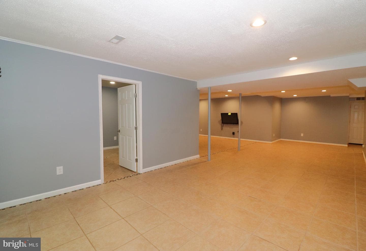 1111 Eastover Parkway photo 36