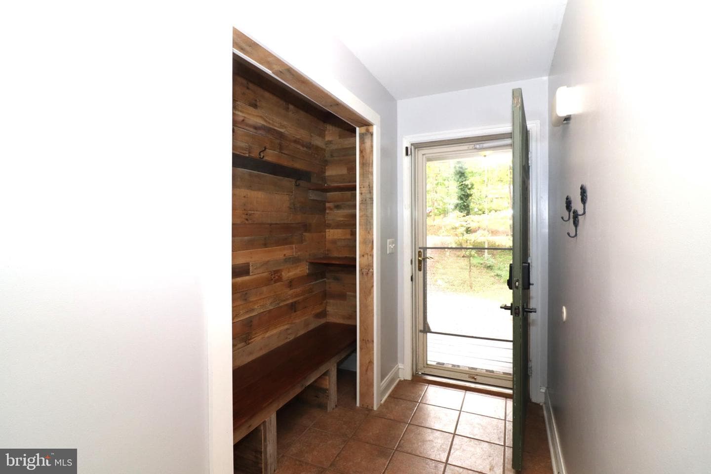 1111 Eastover Parkway photo 4