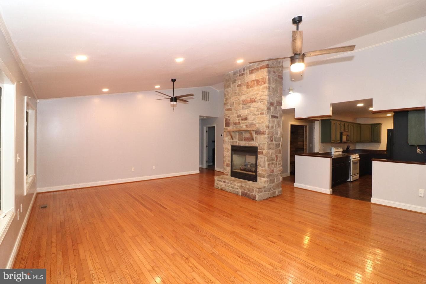 1111 Eastover Parkway photo 8