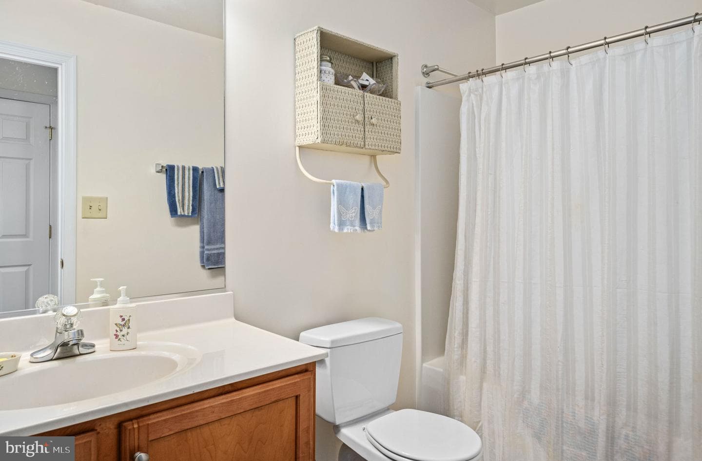 209 Edgemont Lane photo 18