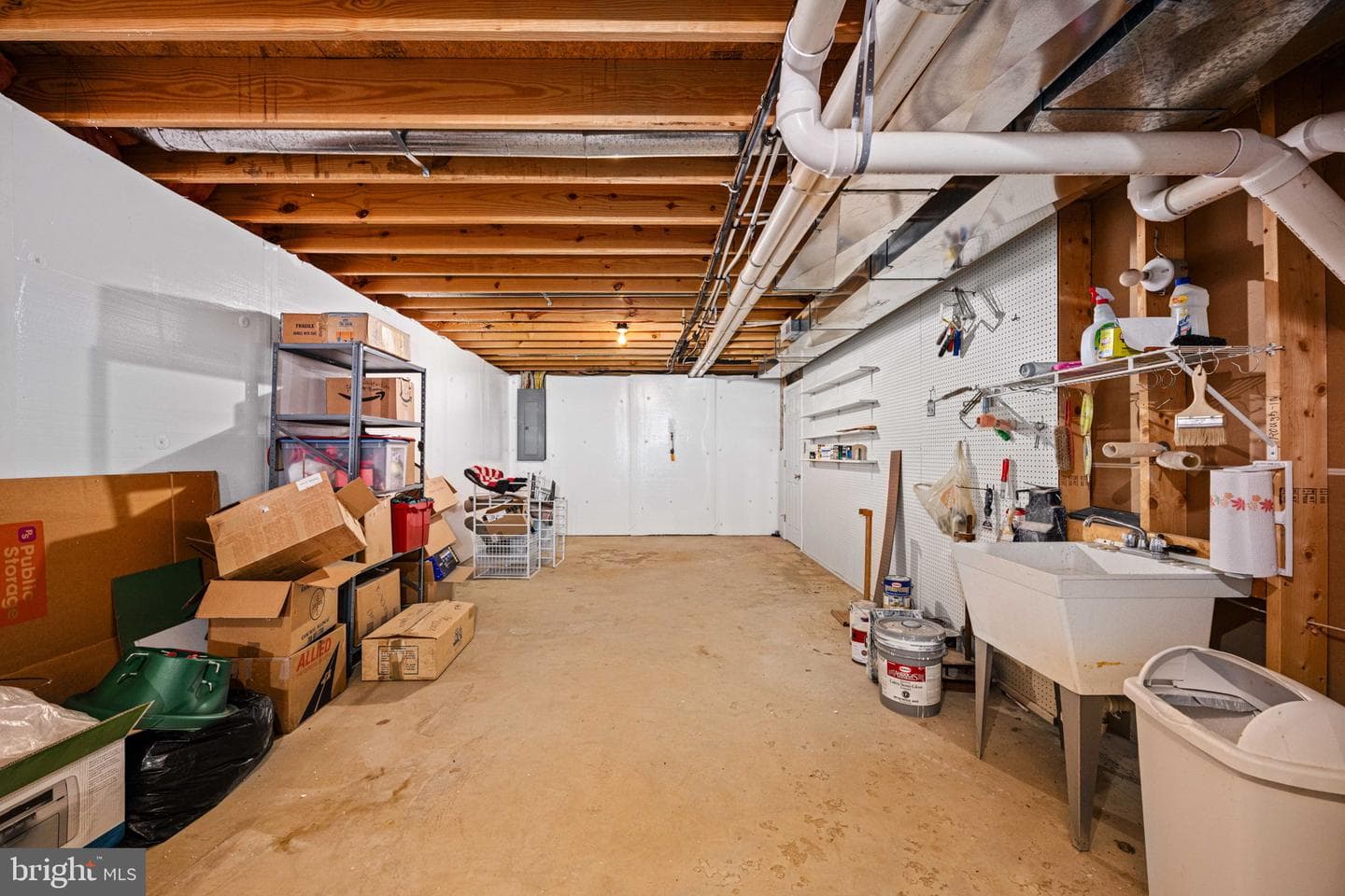 209 Edgemont Lane photo 35