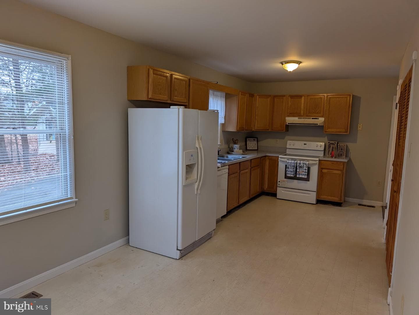 348 Yorktown Boulevard photo 13