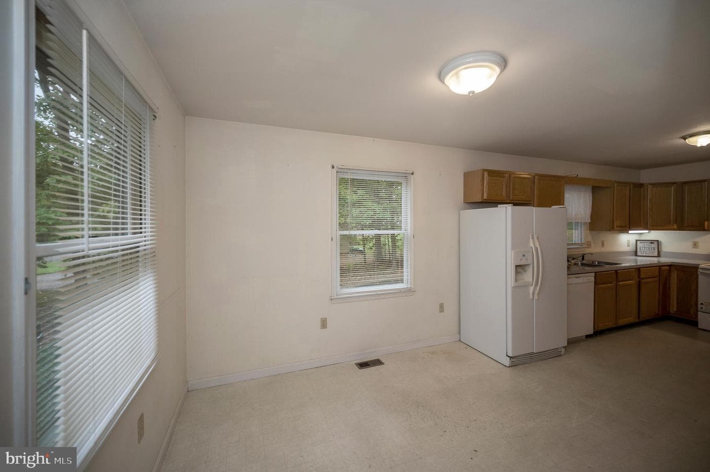 348 Yorktown Boulevard photo 14