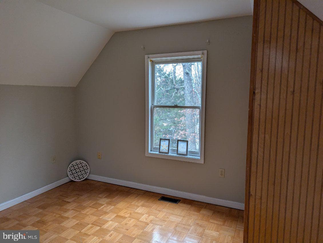 348 Yorktown Boulevard photo 32