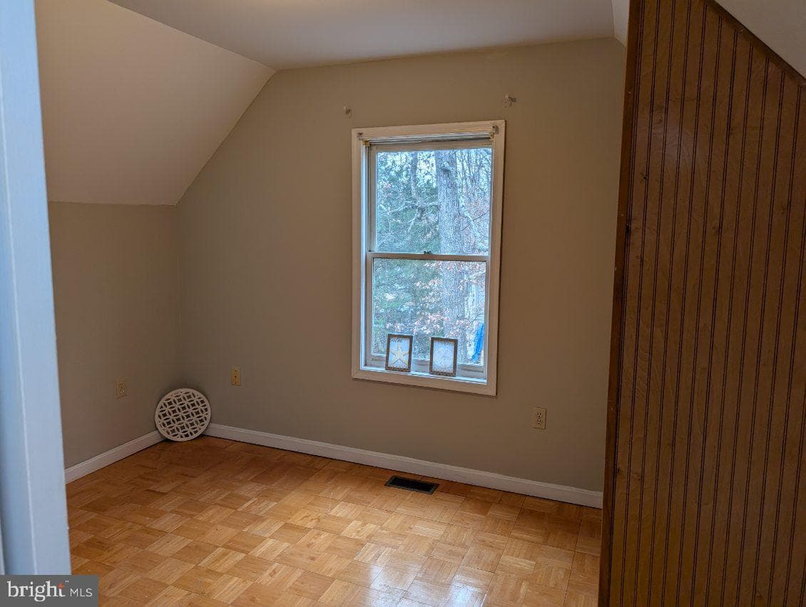 348 Yorktown Boulevard photo 33