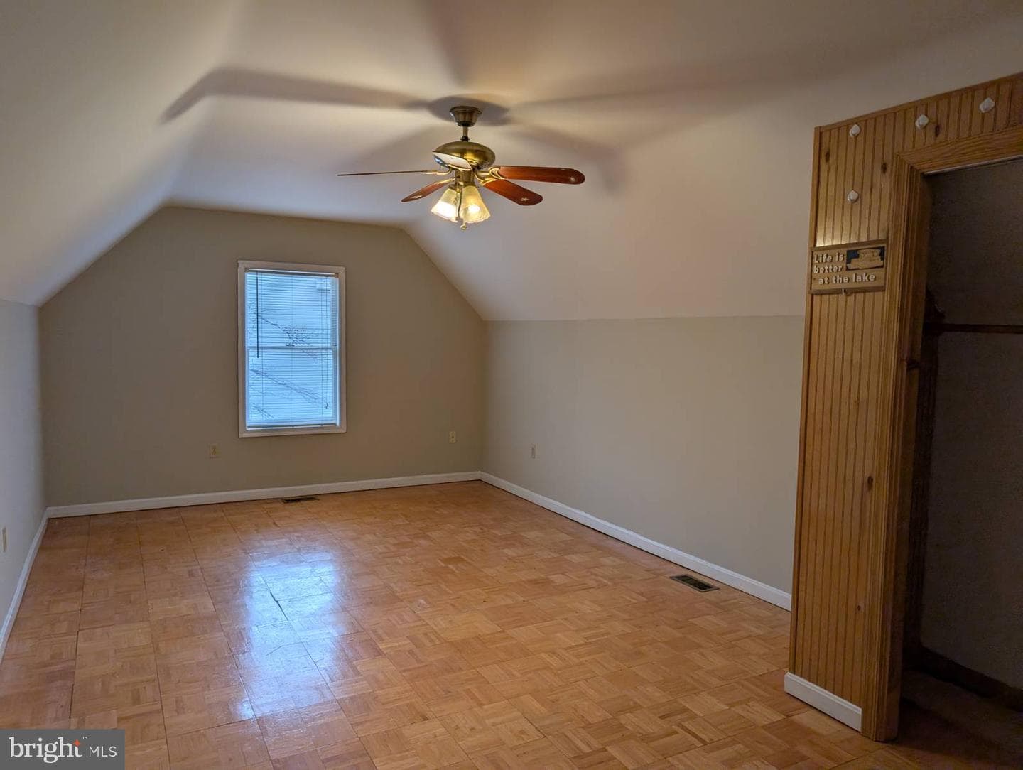 348 Yorktown Boulevard photo 34