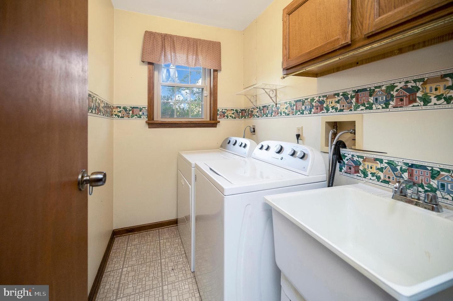 104 Appleview Court photo 32