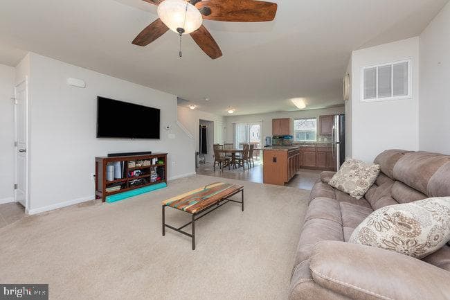 2082 Mallard Lane photo 5
