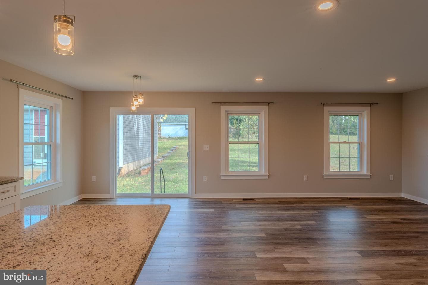 269 Montevista Ave photo 28