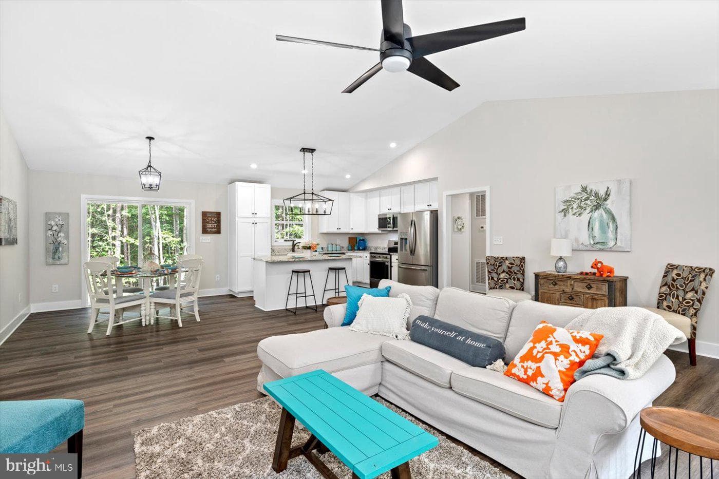23439 Valley Lane photo 2