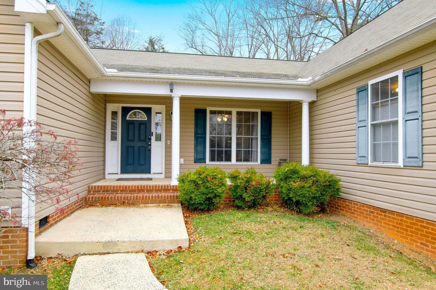 405 Harrison Circle photo 3