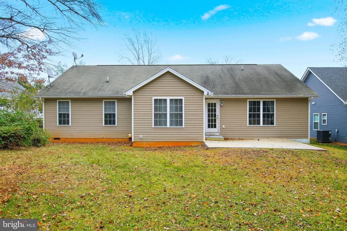 405 Harrison Circle photo 32