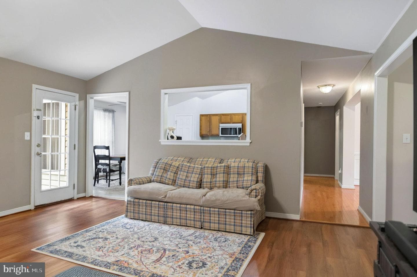 405 Harrison Circle photo 9