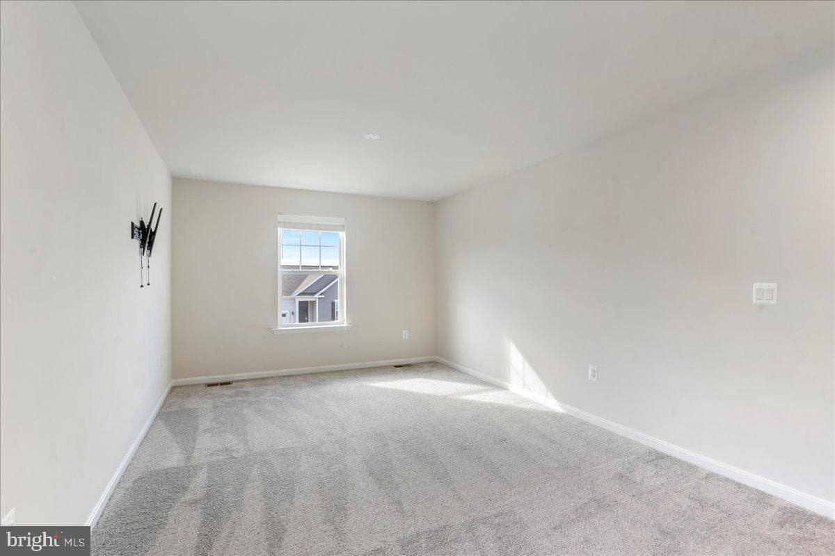 407 Meadows Drive photo 24
