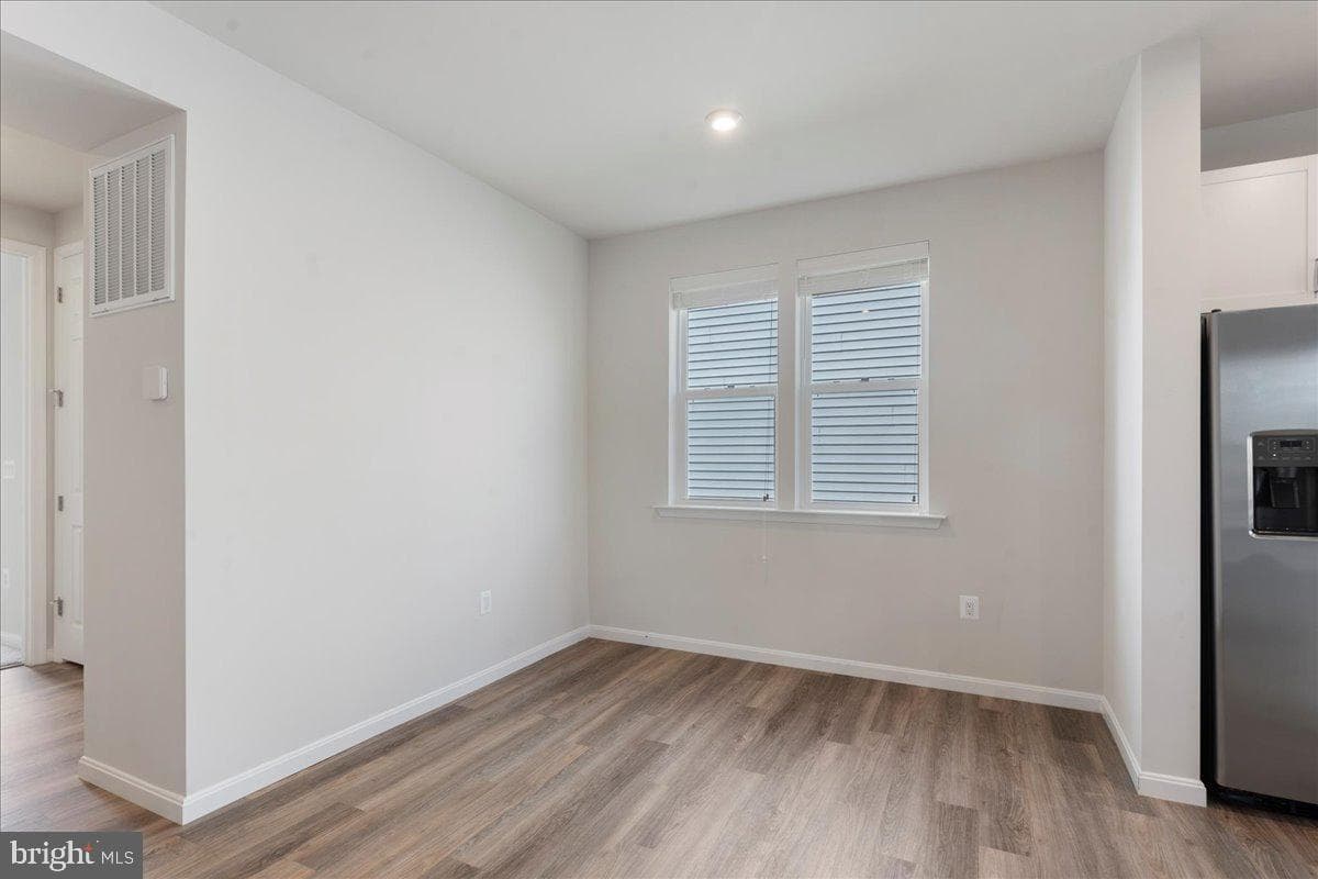 407 Meadows Drive photo 8
