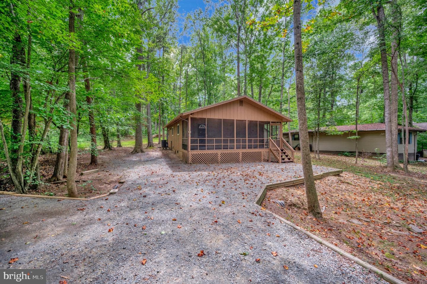 206 Stratford Circle photo 1