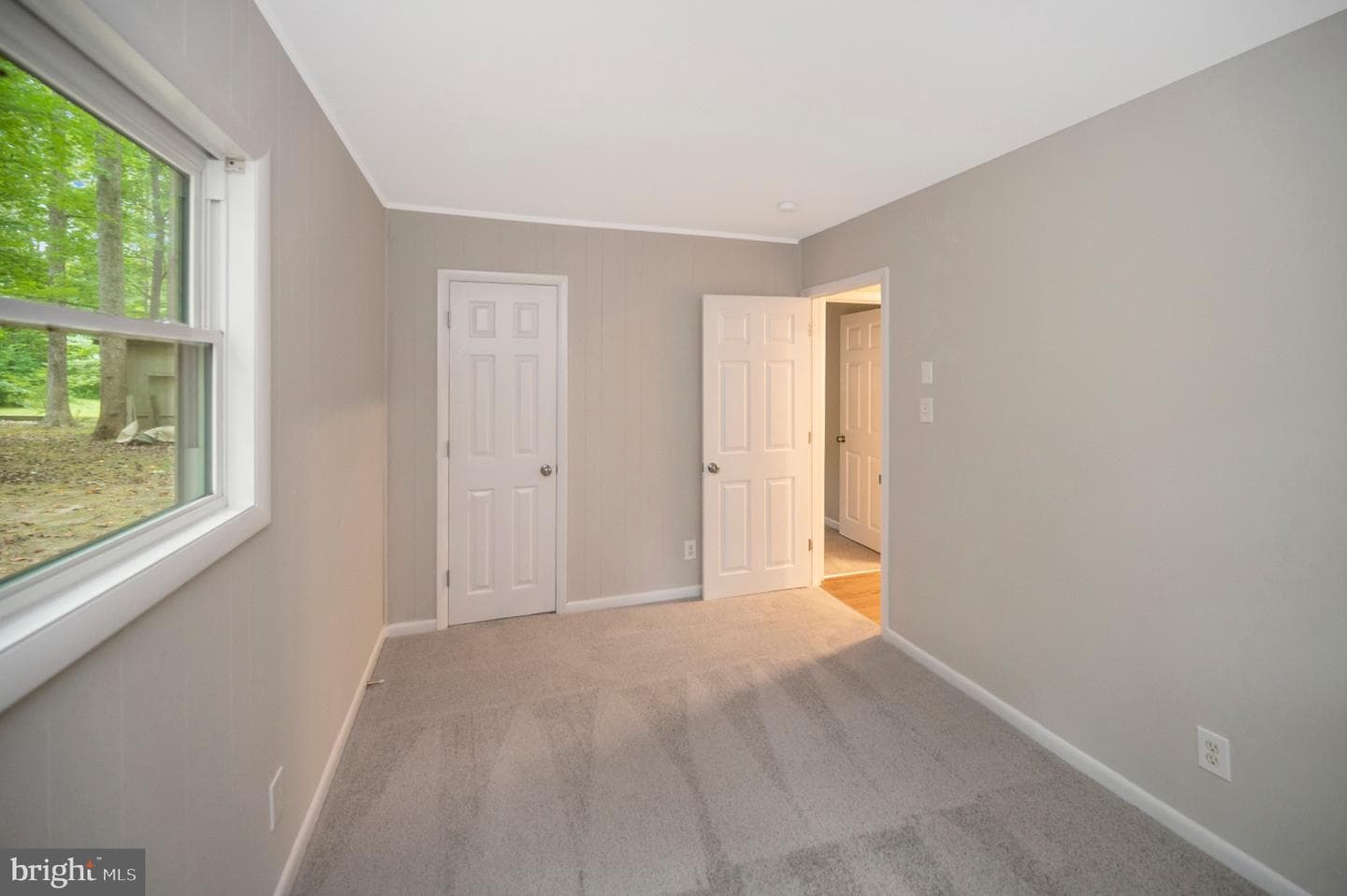 206 Stratford Circle photo 12
