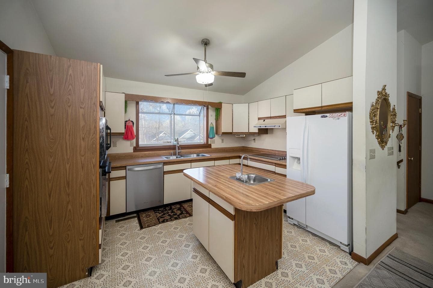 111 Birchside Circle photo 10