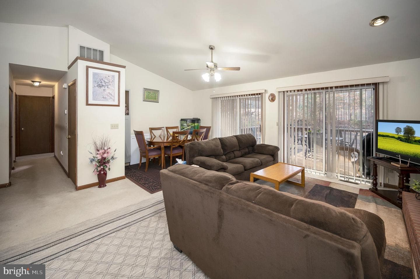 111 Birchside Circle photo 5
