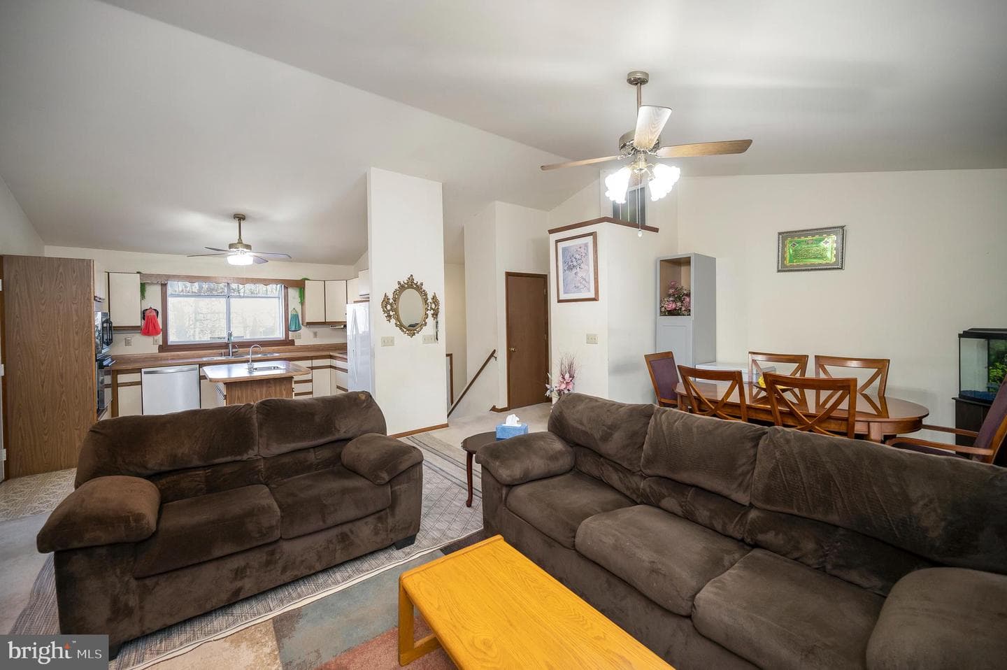 111 Birchside Circle photo 6