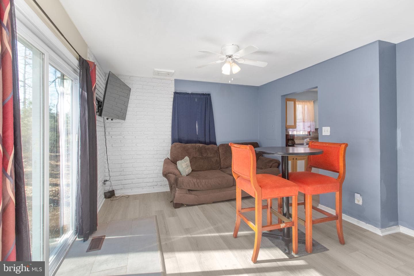 104 Monticello Circle photo 3
