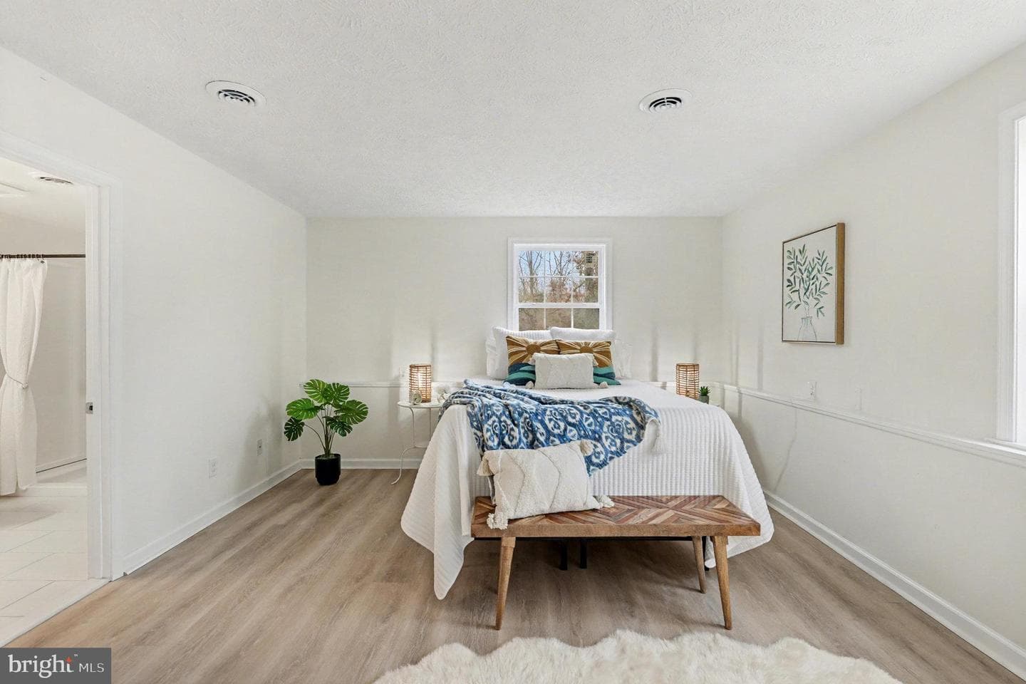 305 Green Street photo 16