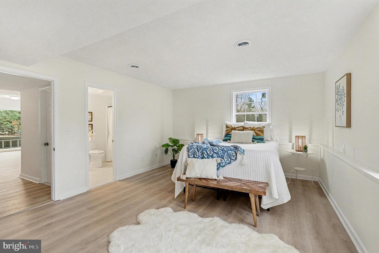 305 Green Street photo 17