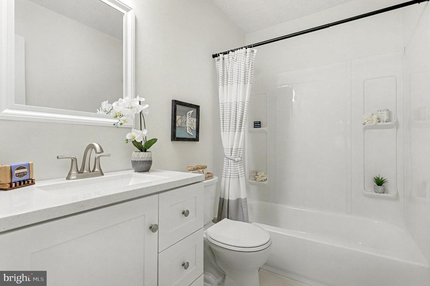 305 Green Street photo 18