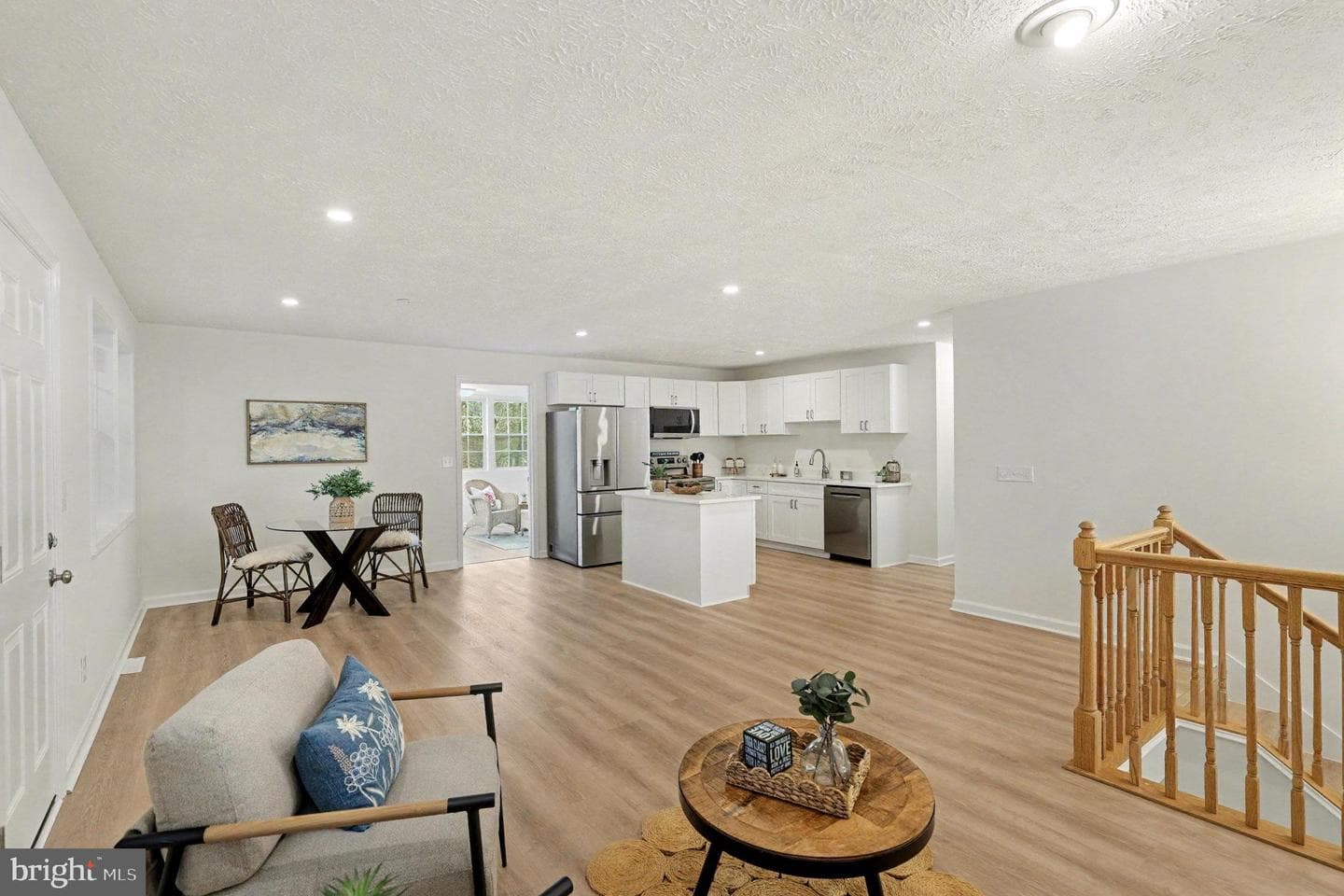 305 Green Street photo 8