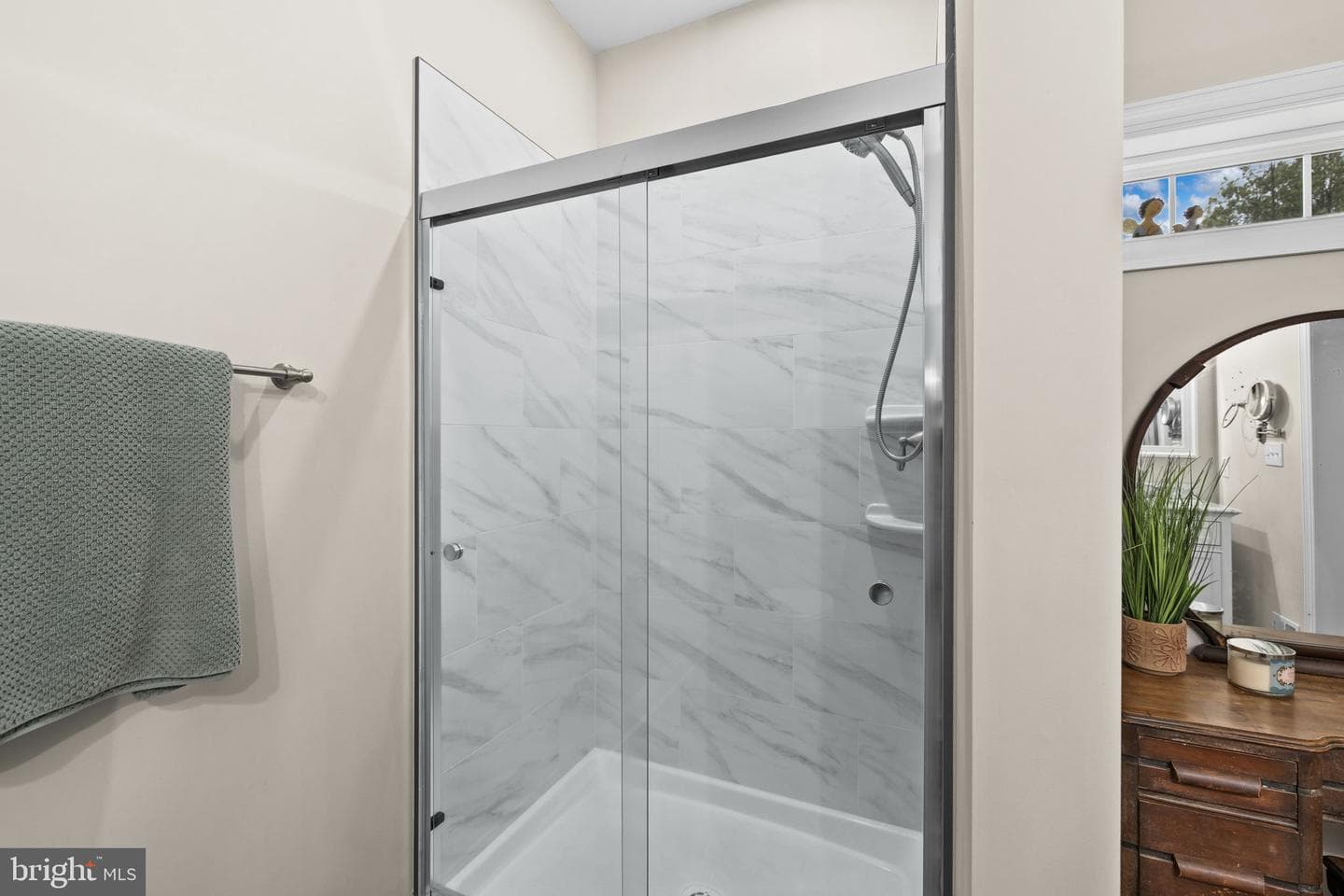 11026 Tower Road photo 29