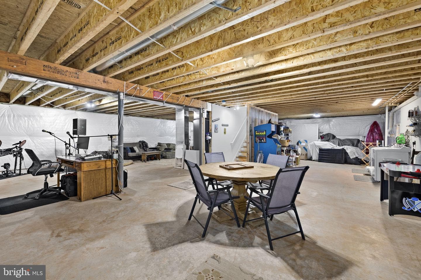 11026 Tower Road photo 37